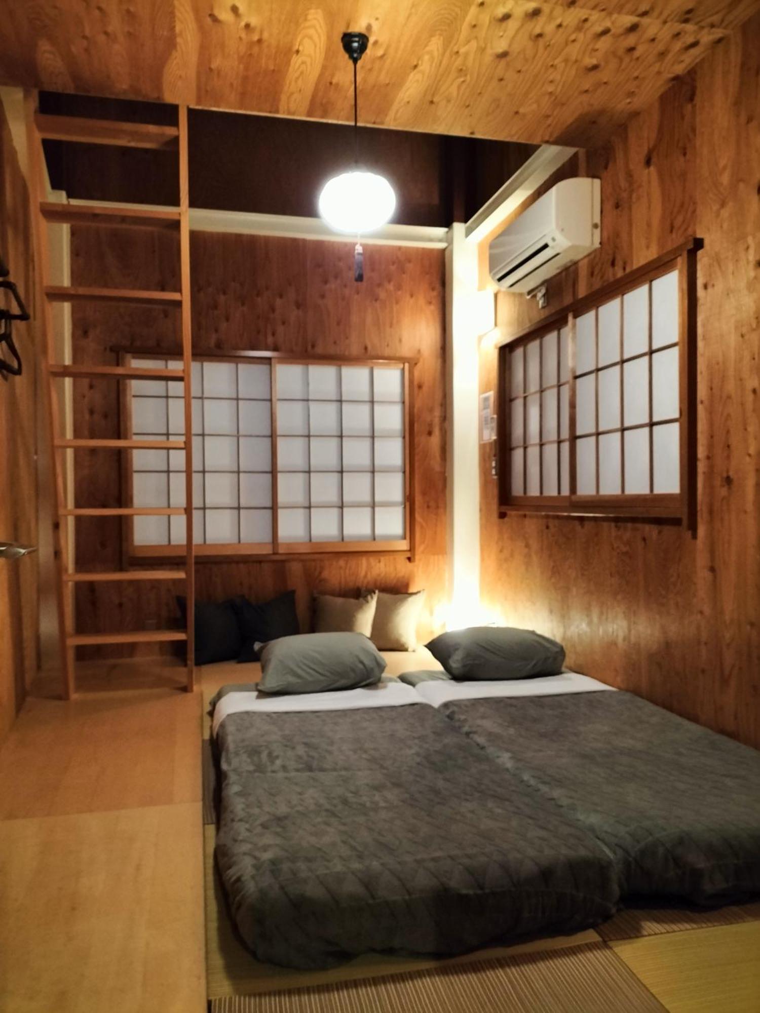 Vacation"Ninja"House Secretbase Near Asakusa Токіо Екстер'єр фото