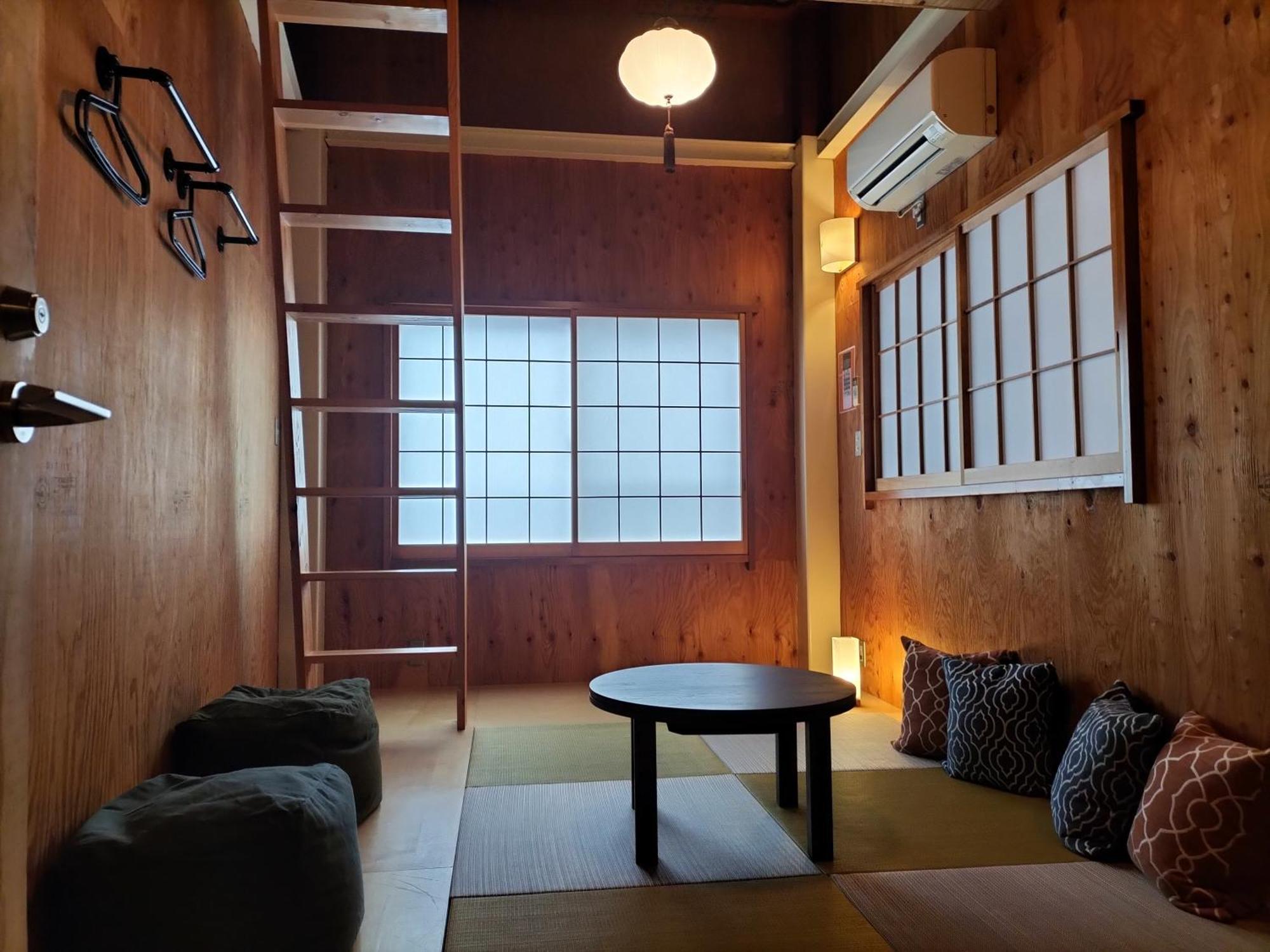 Vacation"Ninja"House Secretbase Near Asakusa Токіо Екстер'єр фото